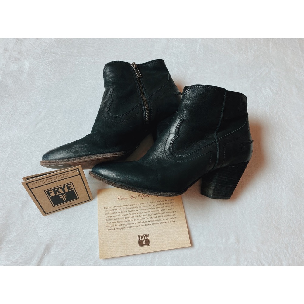 Frye Reina Western Bootie Women’s Size 8.5 in Black with Pointed Toe - Picture 7 of 8